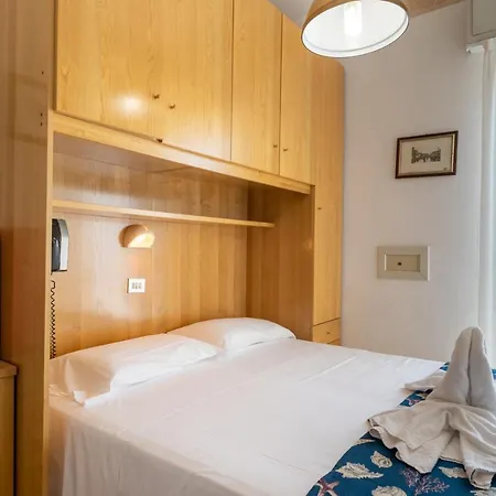 Milanese 3* Rimini