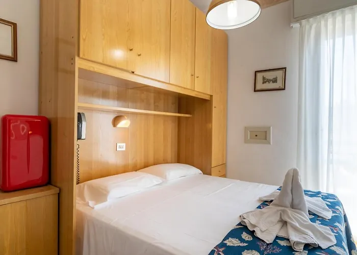 Milanese 3* Rimini