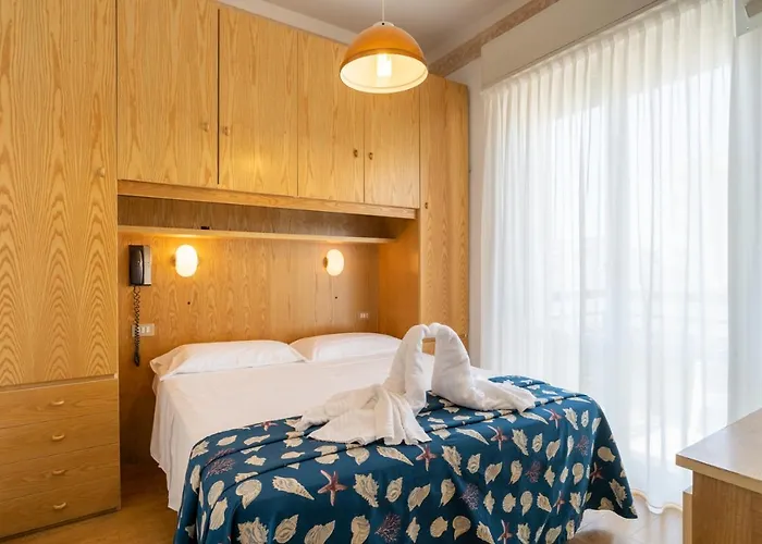 Milanese 3* Rimini