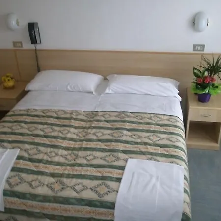 米兰聂斯酒店 里米尼