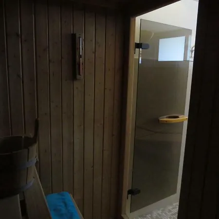 米兰聂斯酒店 3*